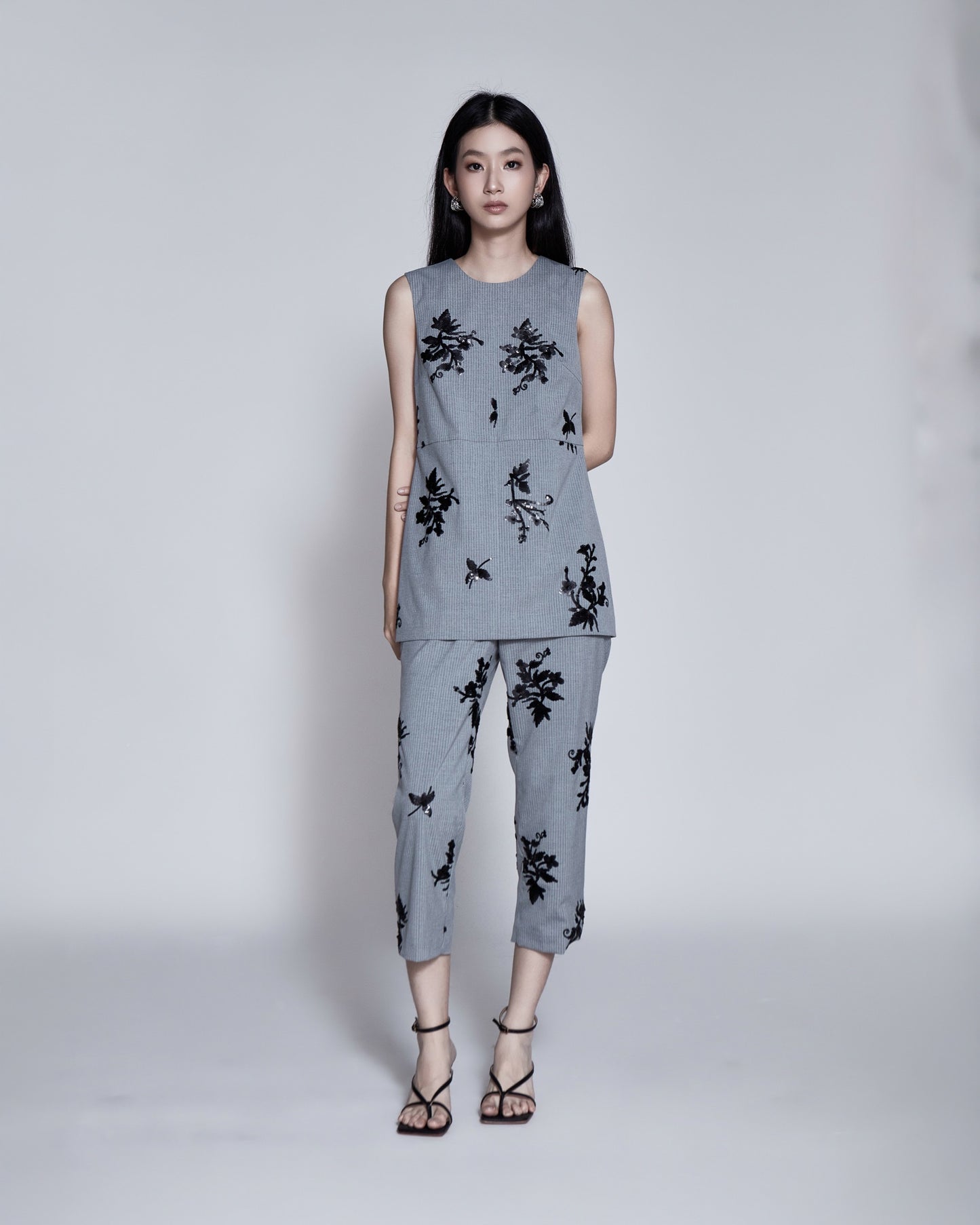 Evelyn Sleeveless Tunic Top
Evelyn Cropped Straight-Leg Trousers
Velvet Steel