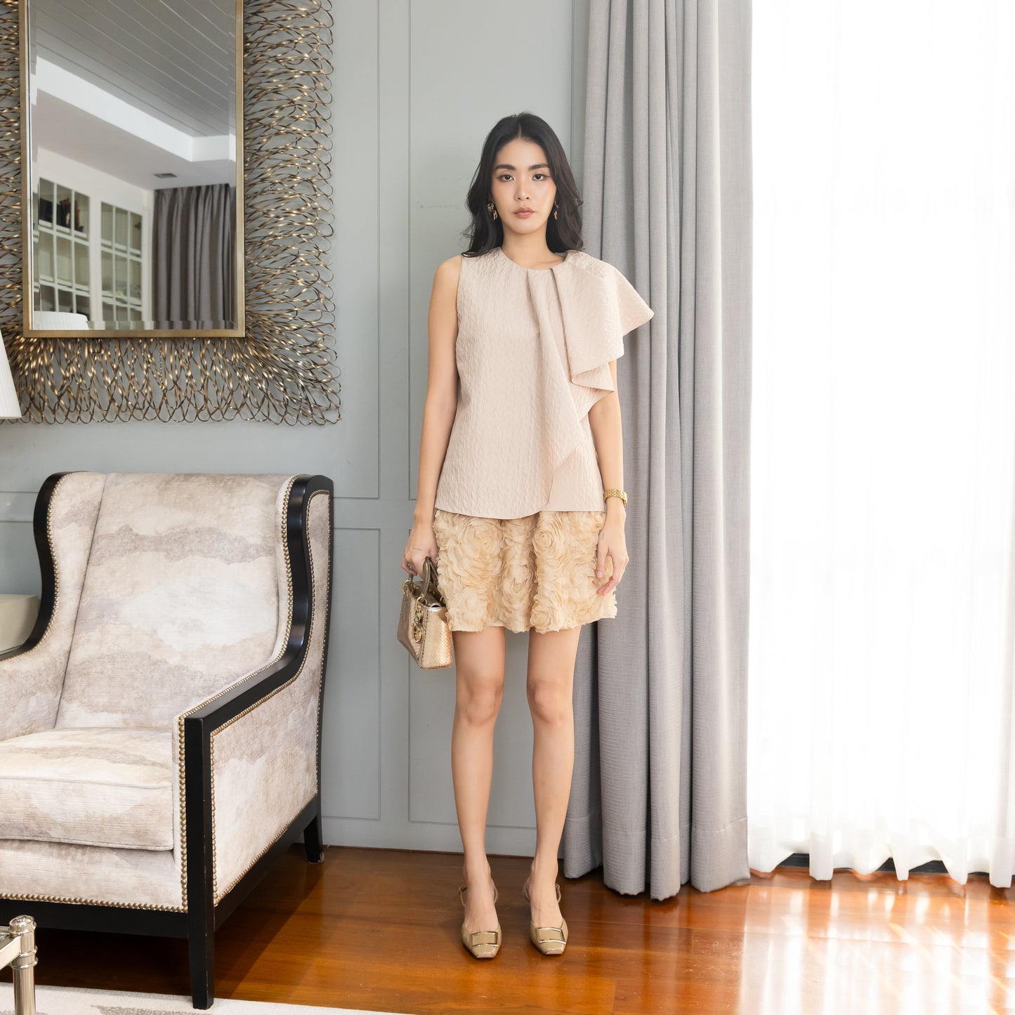 Lena blouse Rosie box pleated skirt