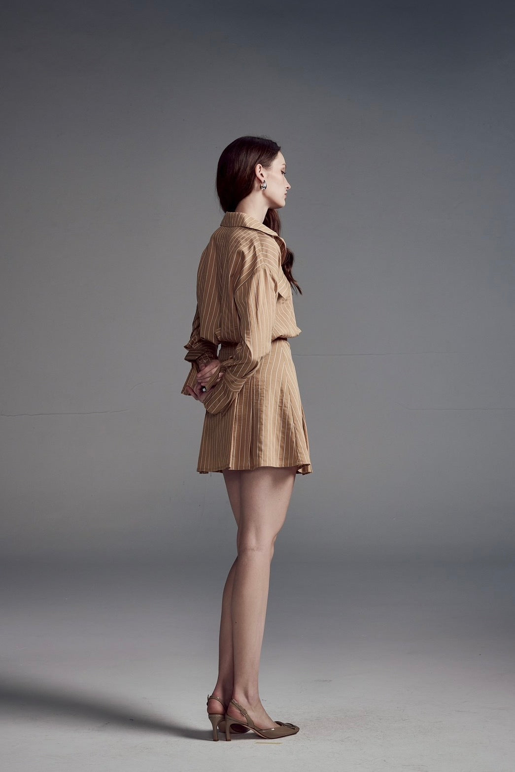 Alis Classic Pocket Shit Nadia peplum skirt