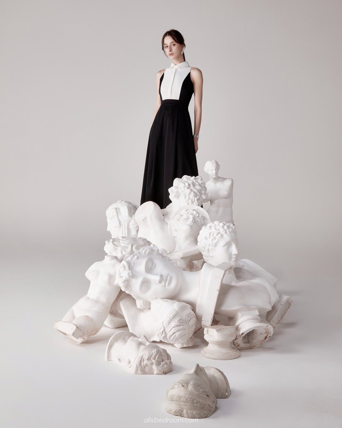 Violetta Tux-Bib Maxi Dress (Shipped on 21/5/2026)