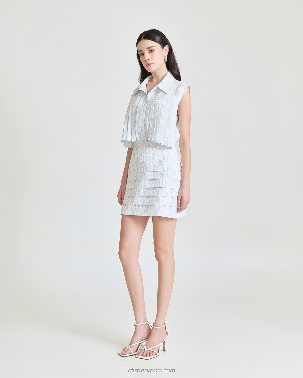 Sleeveless  sweet chain shirt (shipped on 27/07/2026 )