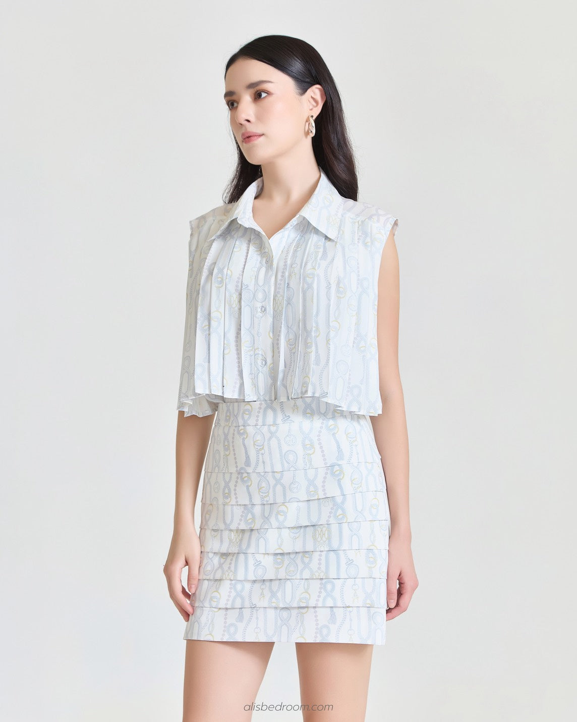 Sleeveless  sweet chain shirt (shipped on 27/07/2026 )