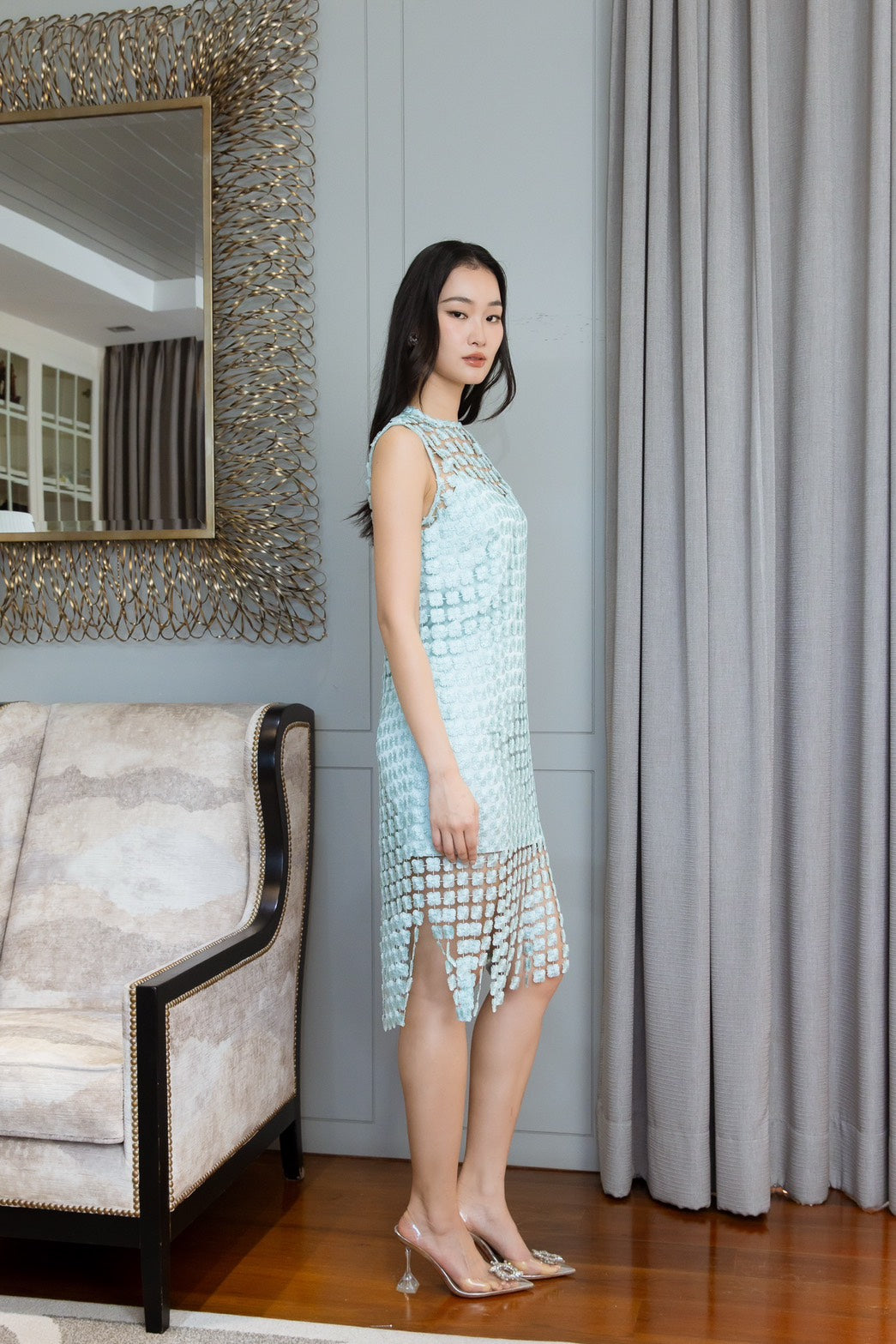 DRESS